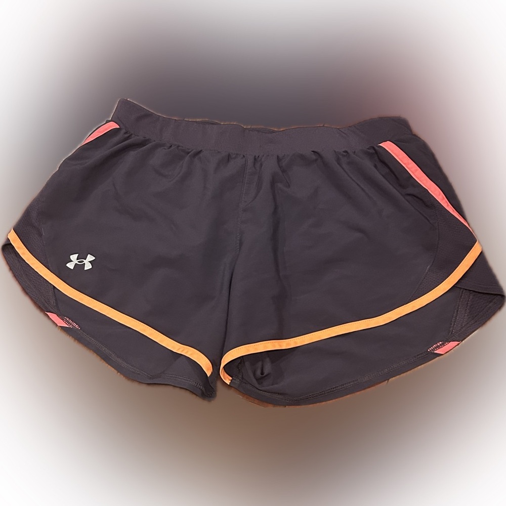 Under Armour Loose Coupe Shorts Sz Medium